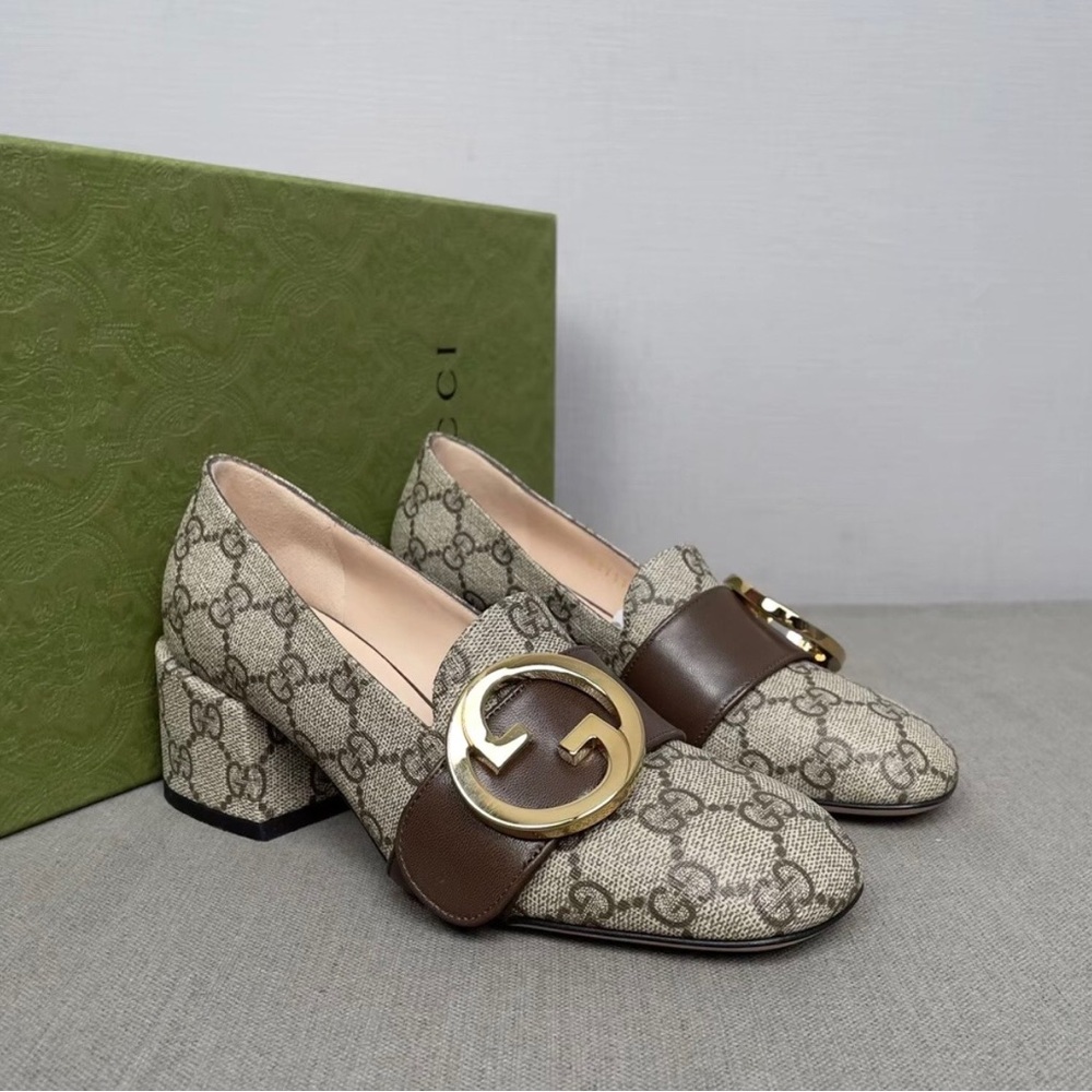 Gucci Women's Beige and Brown Heeled Loafers